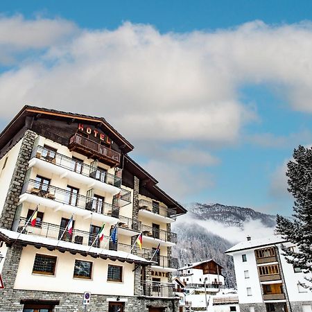 Hotel Bijou Valtournenche Extérieur photo